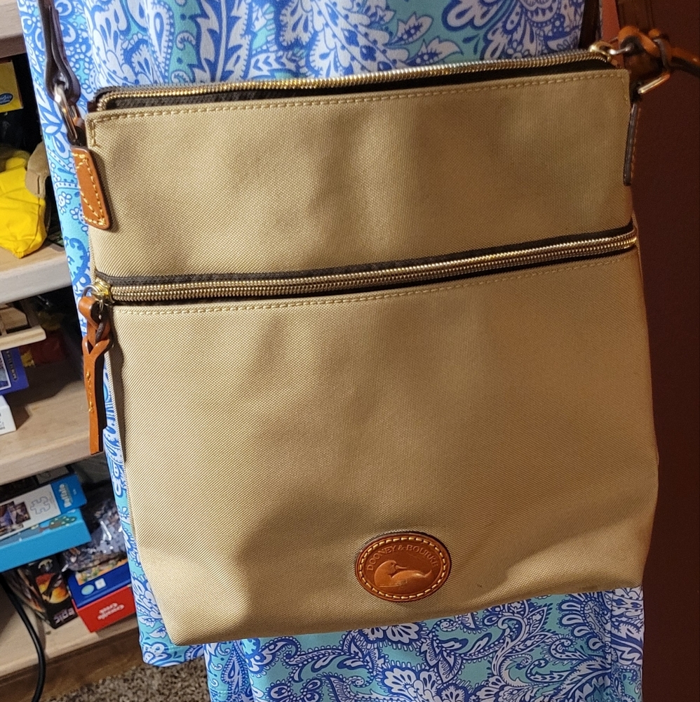Authentic Dooney And Bourke Crossover Florentine … - image 3